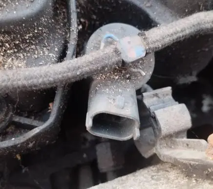 Opel Zafira B Fuel injector 0445110276