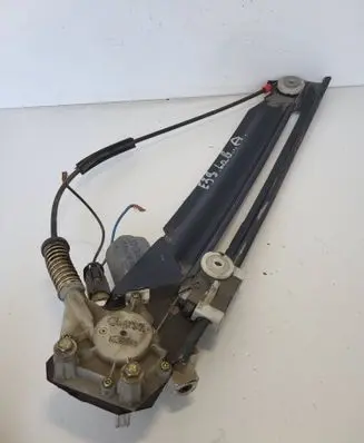 BMW 5 E39 Rear door window regulator with motor 8252430