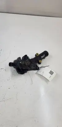 Nissan Qashqai Thermostat/thermostat housing 110609813R