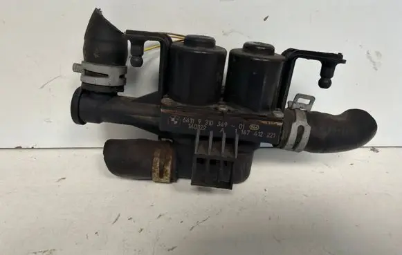 BMW 5 F10 F11 Coolant heater control valve 9310349 1147412221