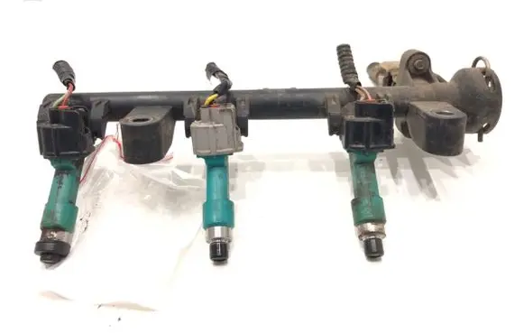 Toyota Yaris Fuel main line pipe 23250-0Q020