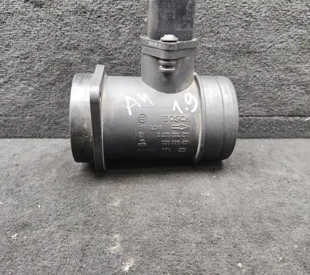 Audi A4 S4 B5 8D Mass air flow meter 028906461 0281002216