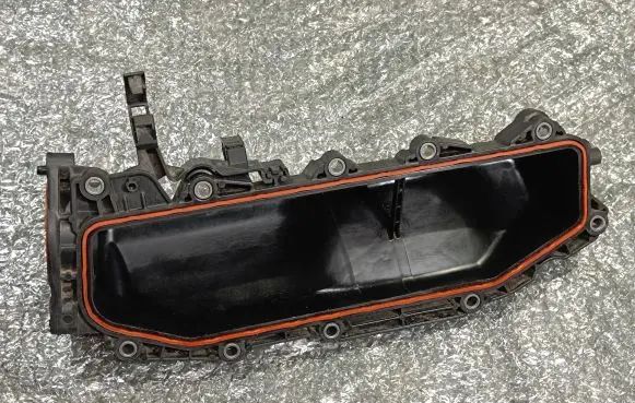Porsche Cayenne (9Y0 9Y3) Intake manifold 06M133268 8W0906629