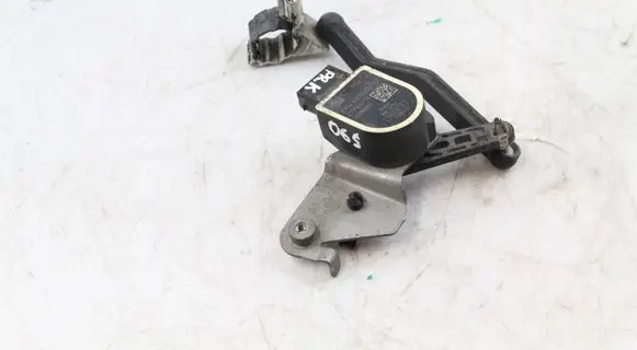 BMW 3 G20 G21 Headlight/headlamp level sensor 6870000 6878576