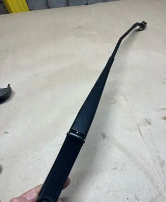 Volkswagen Polo V 6R Front wiper blade arm 6r1955410a