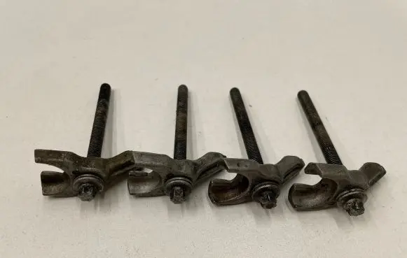 BMW 3 E90 E91 Fuel Injector clamp holder