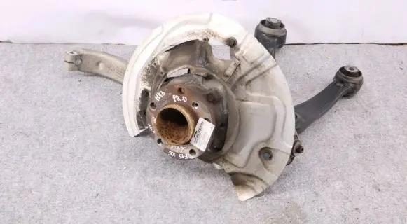 BMW X5 F15 Front wheel hub spindle knuckle 6773784 6857978 6864822