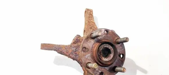 Mitsubishi Colt Front wheel hub 