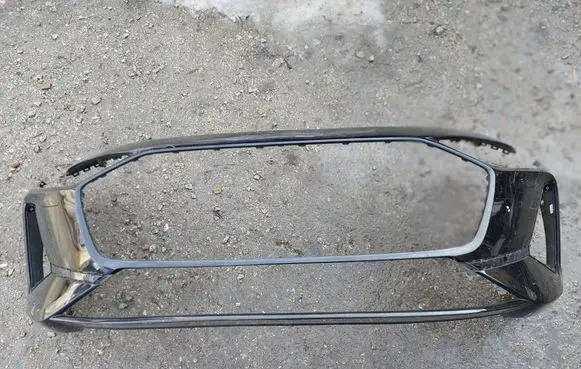 Audi A5 Front bumper 8B3807437