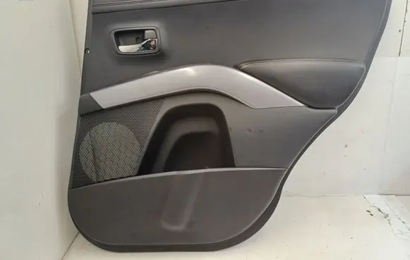 Mitsubishi Outlander Rear door card panel trim 7222A596ZZ