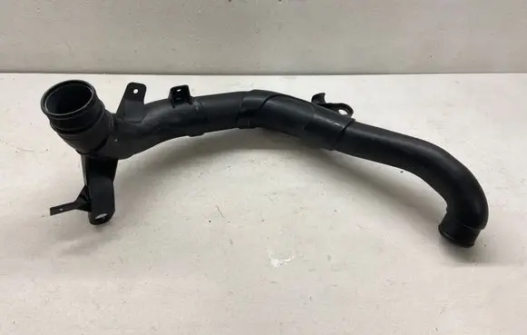 Skoda Superb B8 (3V) Air intake duct part 5Q0145840B