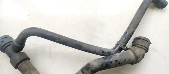 Volkswagen PASSAT B5 Engine coolant pipe/hose 8d0121055j