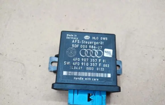 Audi Q7 4L Light module LCM 4F0907357F