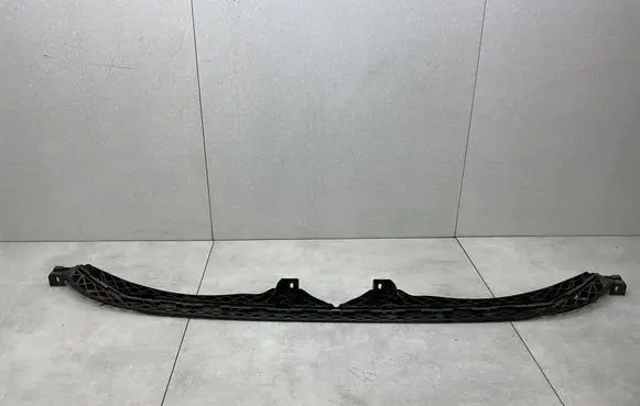 Volkswagen PASSAT B8 Front bumper mounting bracket 3G0807889