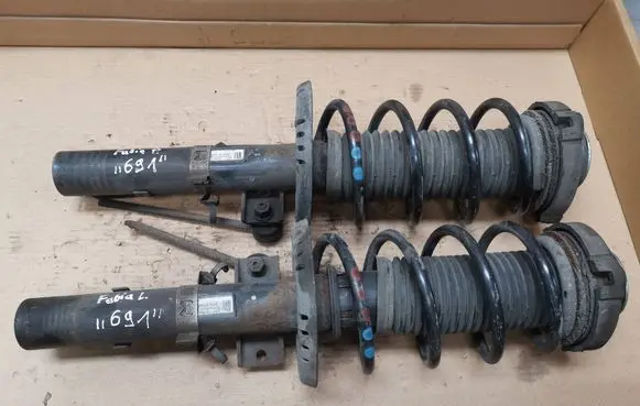 Skoda Fabia Mk1 (6Y) Front shock absorber/damper