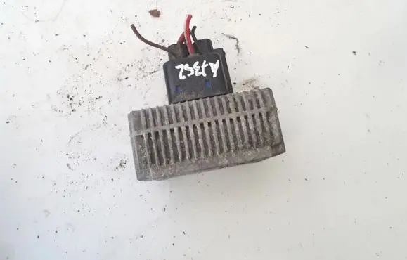 Opel Zafira A Glow plug pre-heat relay 55353011 51299014
