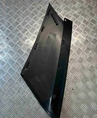 Land Rover Range Rover Sport L320 (D)pillar trim (top) DDG000165