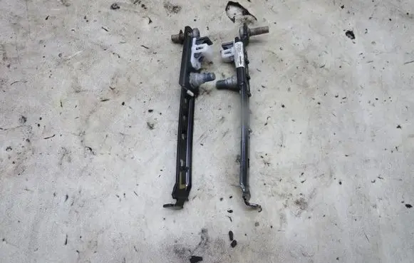 Jeep Grand Cherokee Seat belt adjustment rail KRIS235789