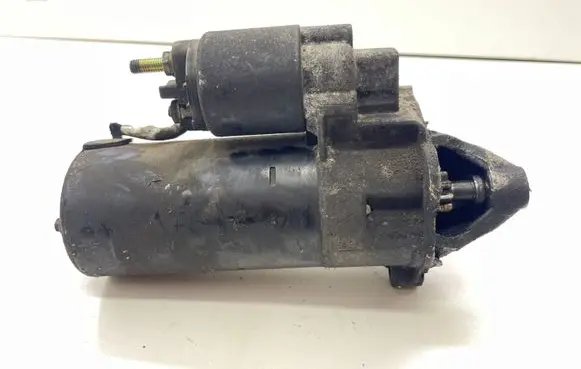 Volkswagen PASSAT B5 Starter motor