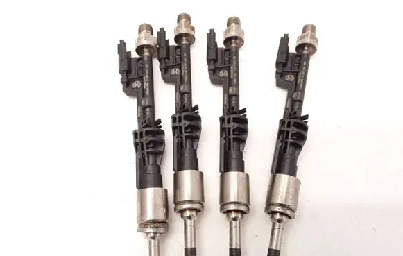 BMW 5 F10 F11 Fuel injectors set 0261500109 13647597870 7597870