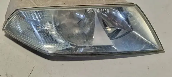 Skoda Octavia Mk2 (1Z) Headlight/headlamp