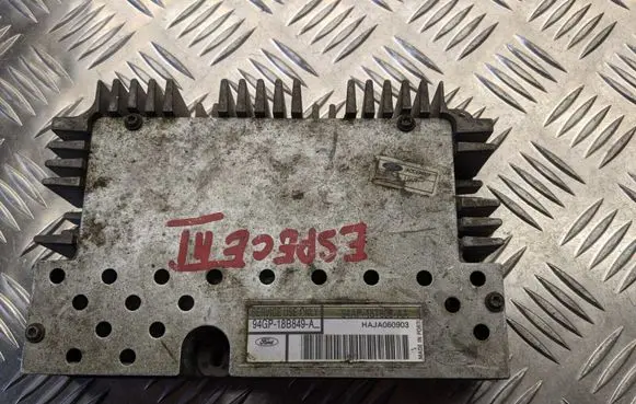 Audi A6 S6 C4 4A Sound amplifier 94AP-18T806-AA