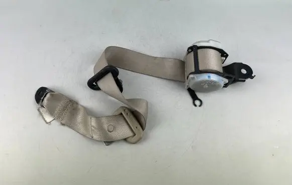 Subaru Legacy Rear seatbelt TKAH0ES135
