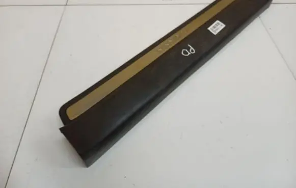 Toyota Avensis T250 Front sill trim cover 6791305040