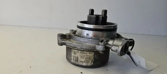 BMW 3 E90 E91 Vacuum pump 7791232 700437012 07T1622277