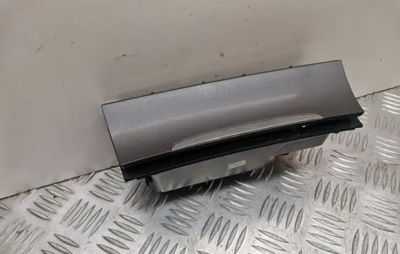 Volkswagen PASSAT B6 Ashtray (front) 3C0863284 3C0857961