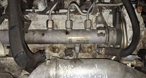 Jeep Grand Cherokee (WK) Fuel main line pipe A6420700495