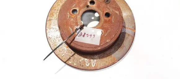 Toyota Avensis T250 Rear brake disc neventiliuojamas