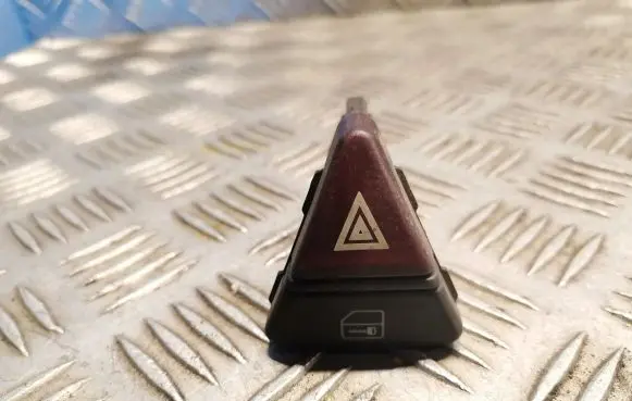 Mercedes-Benz A W168 Hazard light switch 1688206710