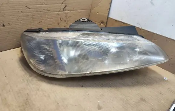 Peugeot 406 Headlight/headlamp E125217
