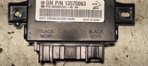 Opel Insignia A Seat control module 13575063 ER50638A00610485 5DS933781