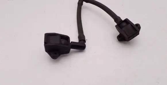 Honda Civic Windshield washer spray nozzle 