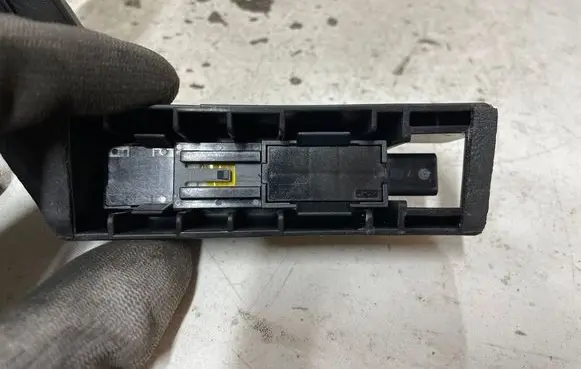 Toyota Auris 150 Airbag deployment crash/impact sensor