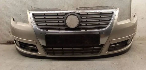 Volkswagen PASSAT B6 Front bumper 