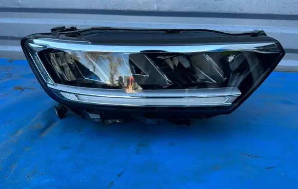Volkswagen T-Roc Headlight/headlamp 2GA941006F