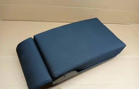 Skoda Octavia Mk4 Rear seat armrest 5G0885961D 700933581602 554126101000110