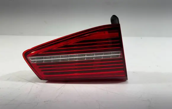 Volkswagen PASSAT B8 Tailgate rear/tail lights 3G9945307D