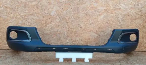 Front bumper lip