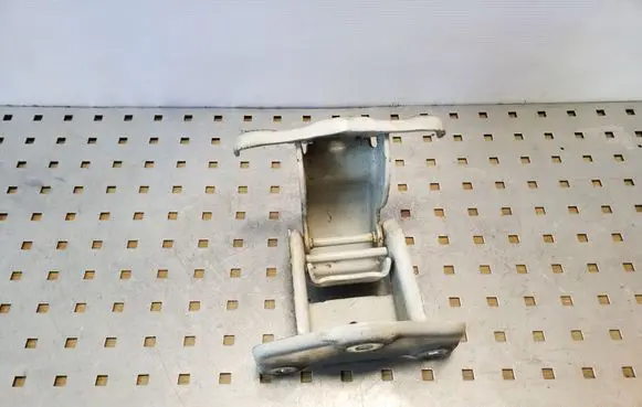 Opel Vivaro Loading door lower hinge 527428A 57854A