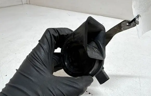 BMW 5 F10 F11 Horn signal 7279782