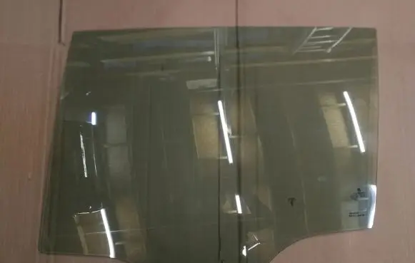 Volkswagen Golf VII Rear door window glass 5G6845025