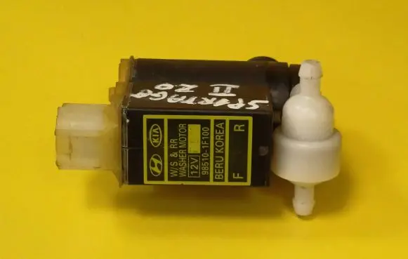KIA Sportage Windscreen/windshield washer pump 985101F100
