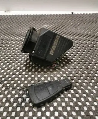 Mercedes-Benz E W210 Ignition lock 33000301 2105450208 4031649050206111