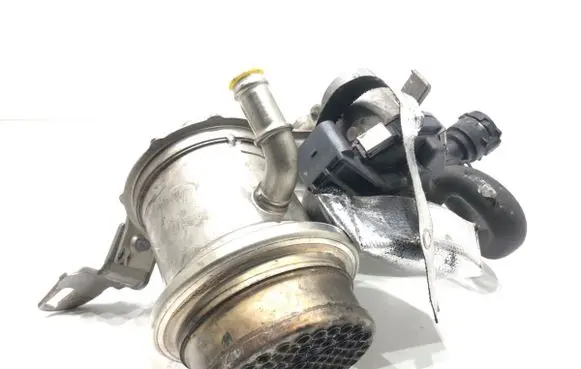 Skoda Superb B8 (3V) EGR valve 05L131501C
