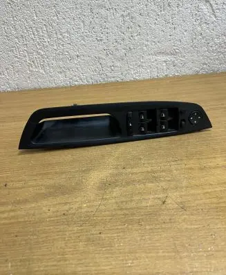 BMW X5 E70 A set of switches 921804403 F2908