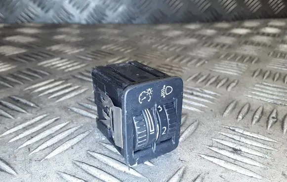 Volkswagen PASSAT B6 Headlight level height control switch 3C0941333